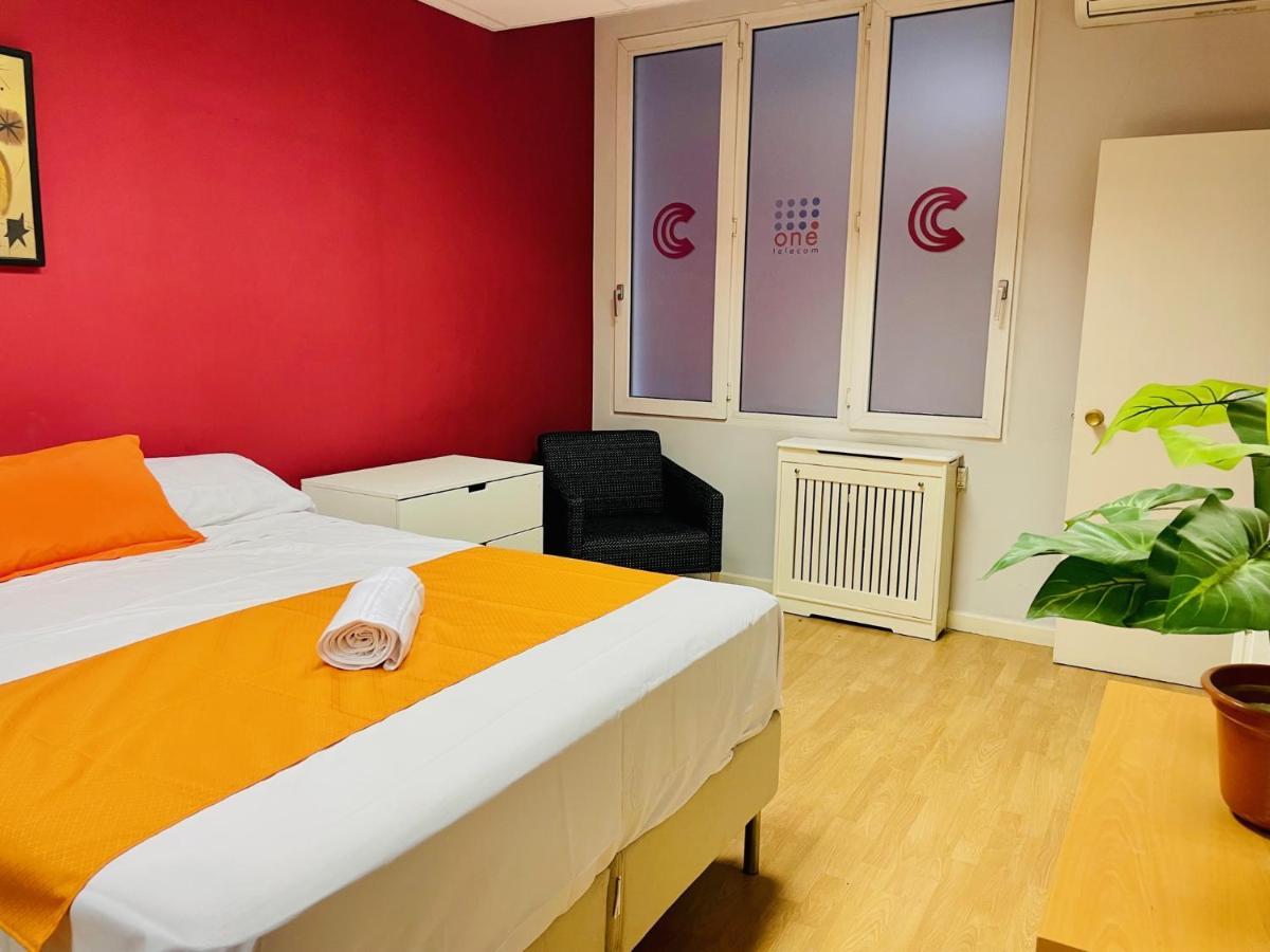 Punta Me Beautiful Apartments In Madrid Downtown ภายนอก รูปภาพ