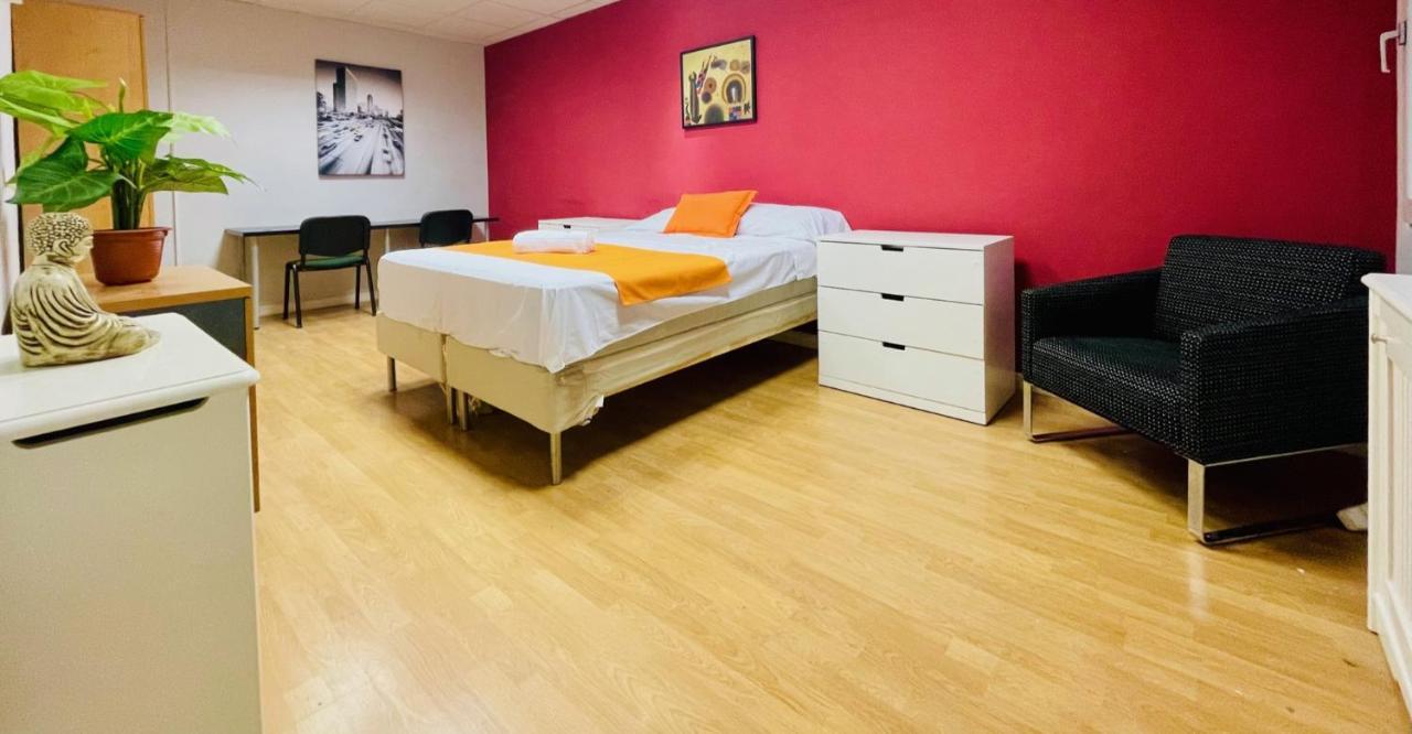 Punta Me Beautiful Apartments In Madrid Downtown ภายนอก รูปภาพ