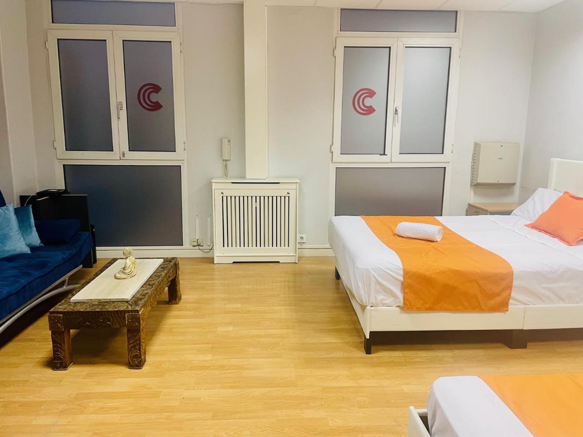 Punta Me Beautiful Apartments In Madrid Downtown ภายนอก รูปภาพ