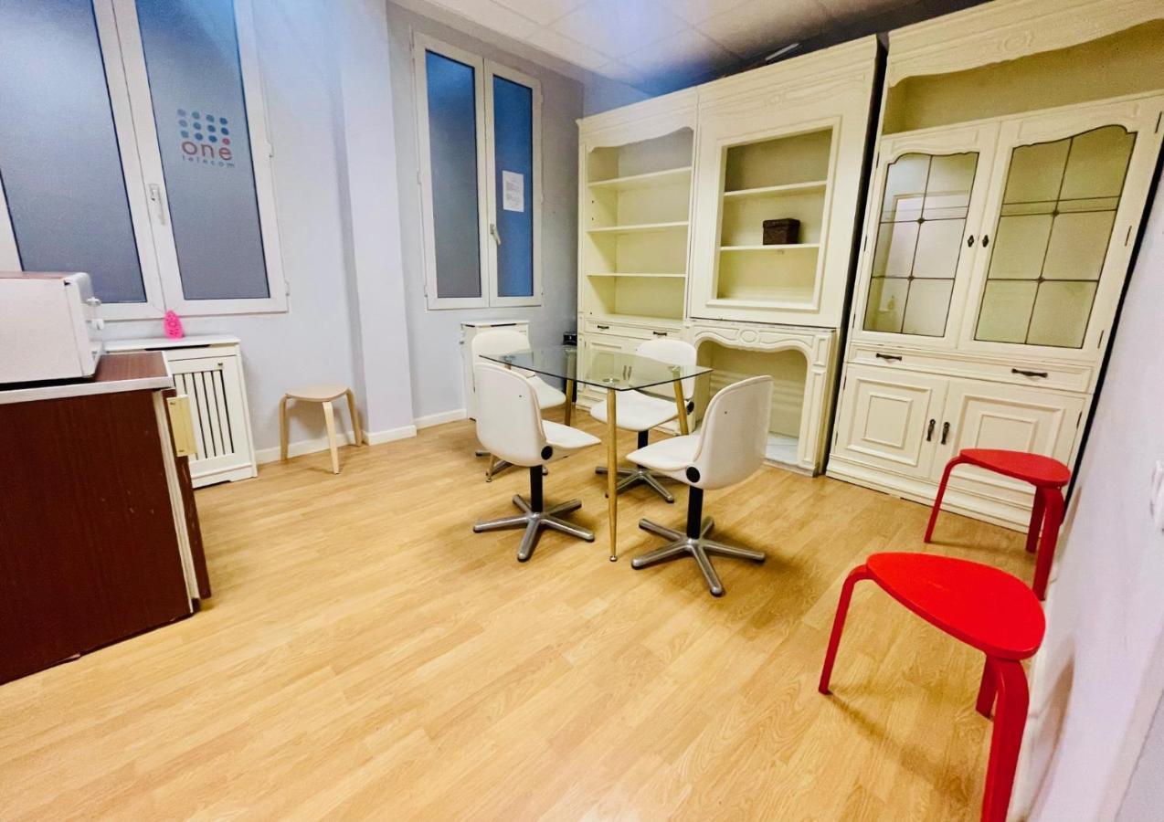 Punta Me Beautiful Apartments In Madrid Downtown ภายนอก รูปภาพ