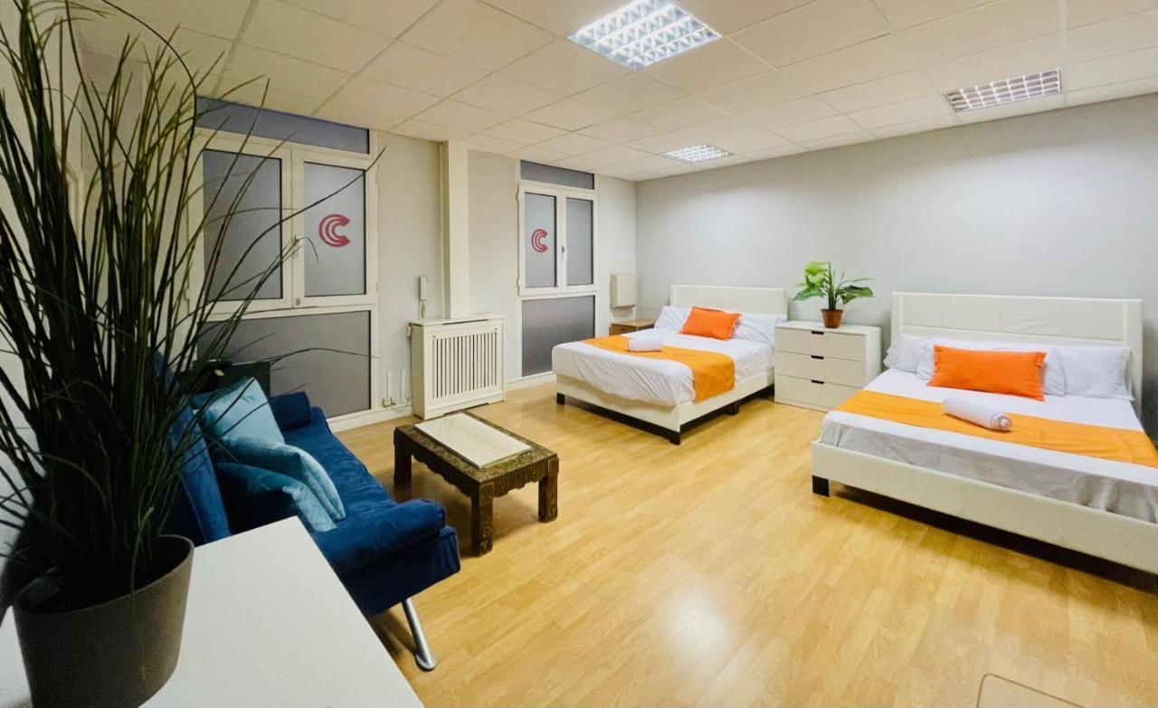 Punta Me Beautiful Apartments In Madrid Downtown ภายนอก รูปภาพ