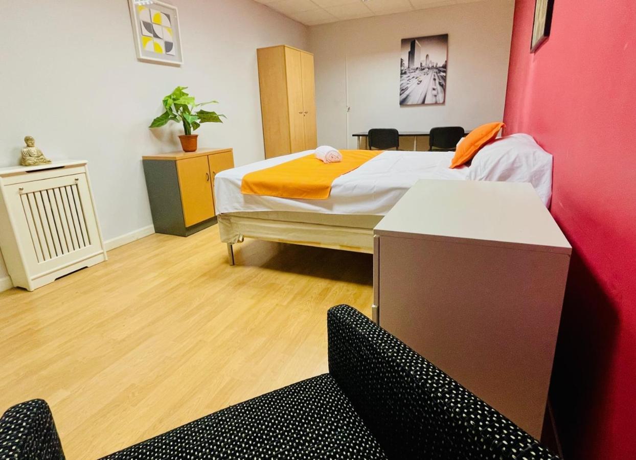 Punta Me Beautiful Apartments In Madrid Downtown ภายนอก รูปภาพ